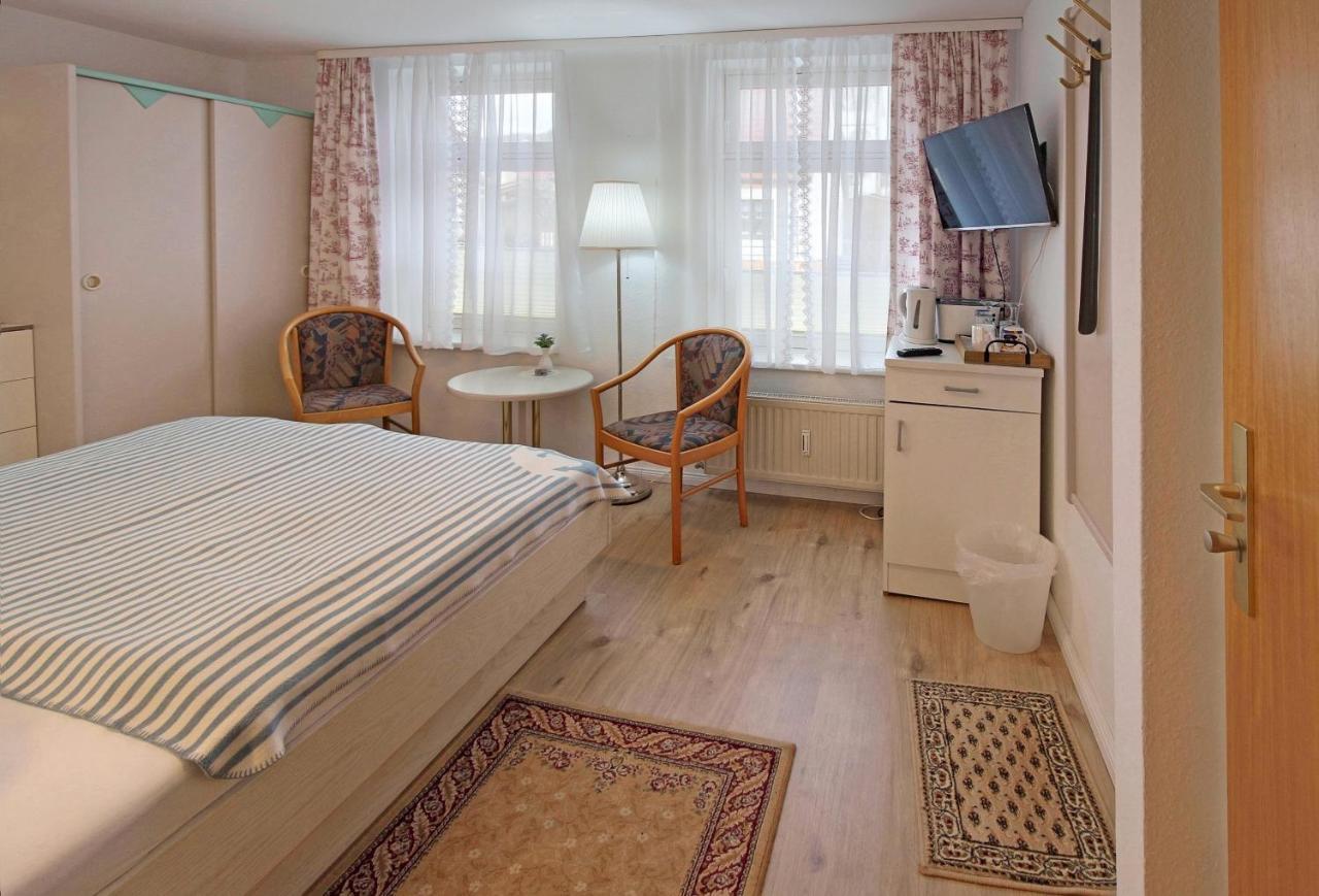 זאסניץ Ferienzimmer In Der Villa Ostseelilie מראה חיצוני תמונה