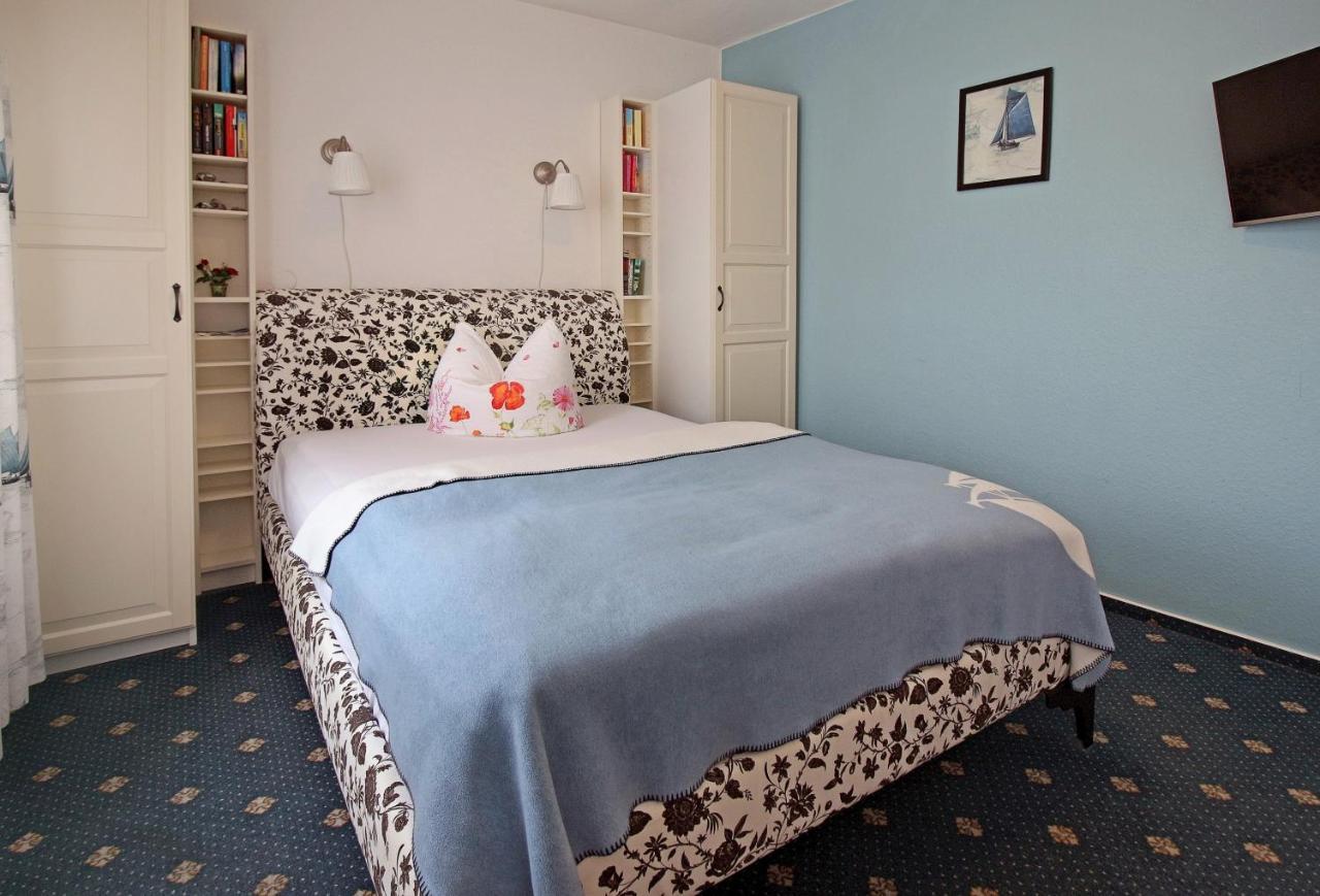 זאסניץ Ferienzimmer In Der Villa Ostseelilie מראה חיצוני תמונה